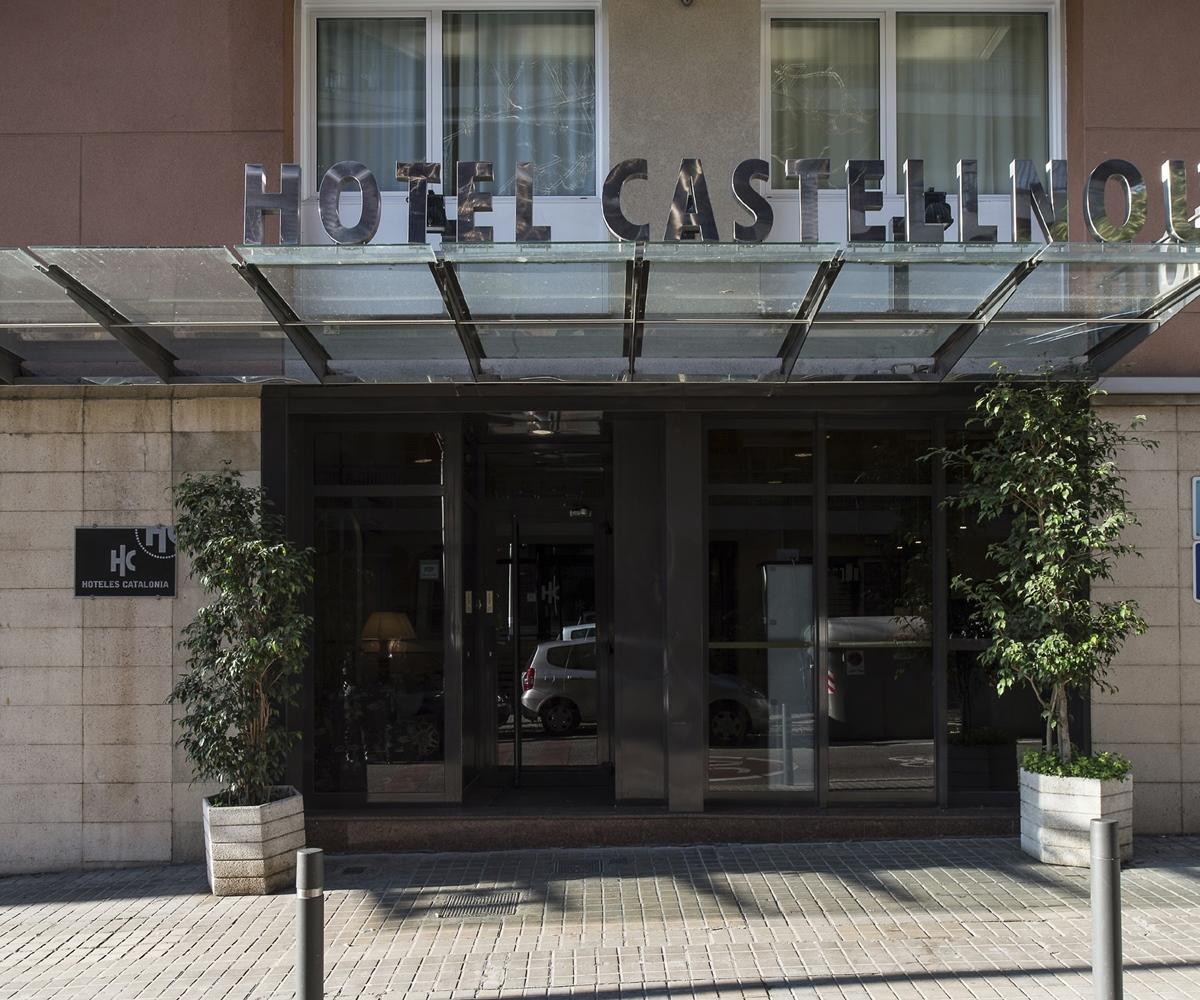 Отель Catalonia Castellnou Барселона Экстерьер фото